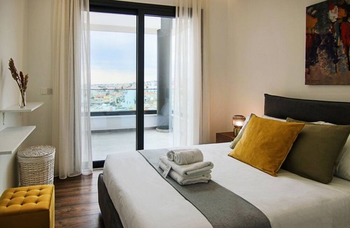 Agios Athanasios Apartment | Phaedrus Living: Sea View Anna Residence 301