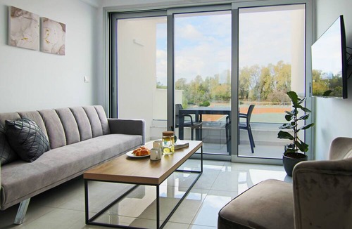 Paphos Apartment | Phaedrus Living Seaside Executive Flat Harbour 208