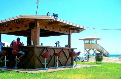 Mandria Apartment | Homerez - Appartement 1 km away from the beach for 4 ppl. with shared pool