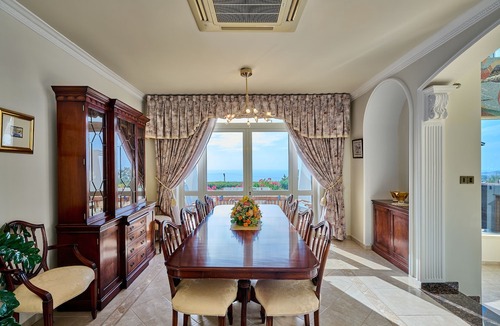 Tala Villa | Amazing spacious villa (6 Bed/Sleeps16), mature gardens, 3 patios, stunning view