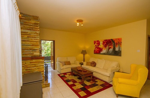 Platres House | Persephone Cottage - Enhance Your Senses