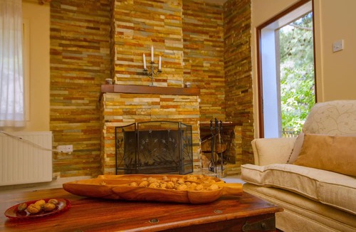 Platres House | Persephone Cottage - Enhance Your Senses