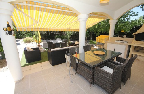 Karsiyaka Villa | Villa 21 Luxury Villa including a fabulous outdoor kitchen & pool, Beach 5 mins