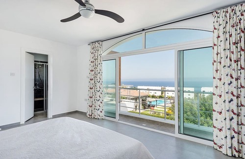 Kucukerenkoy Apartment | Joya Cyprus Golden Deluxe Penthouse with BBQ roof terrace and sunset views