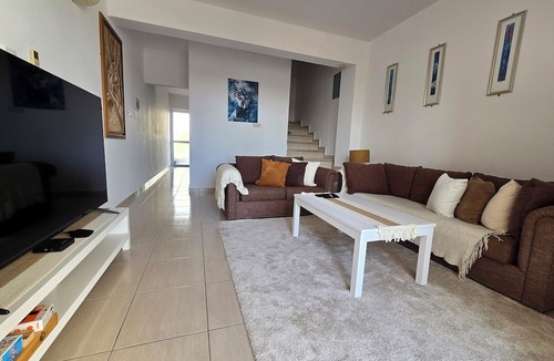 Peyia Town House | 2 Bed Townhouse in Peyia Paradise