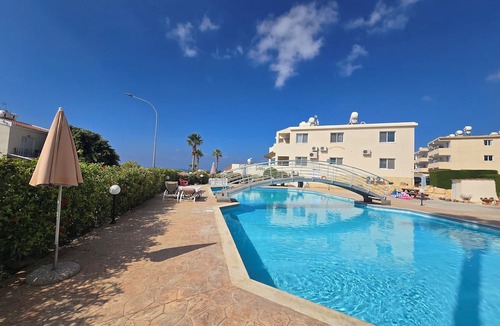 Peyia Town House | 2 Bed Townhouse in Peyia Paradise