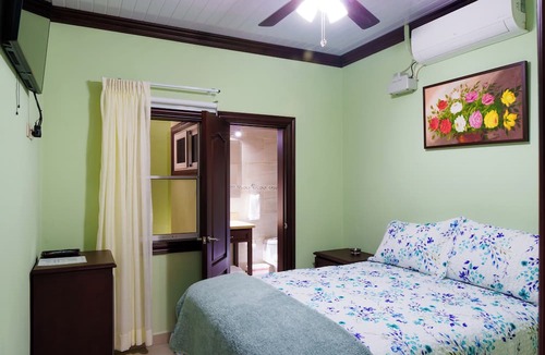 Managua Bed & Breakfast | Hotel Del Pilar