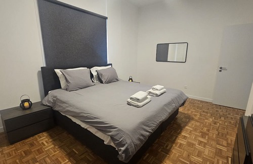 City Centre Apartment | 92 NIC - Stay Hydra Comfort Apartment
