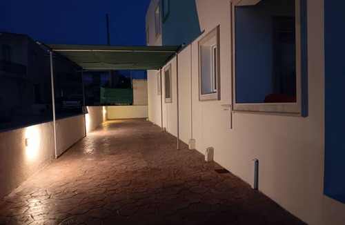 Emba Apartment | Cozy studio in delightful Chloraka - Paphos with AC, WiFi