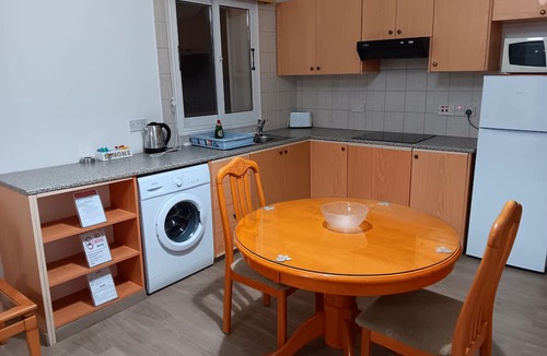 Emba Apartment | Cozy studio in delightful Chloraka - Paphos with AC, WiFi