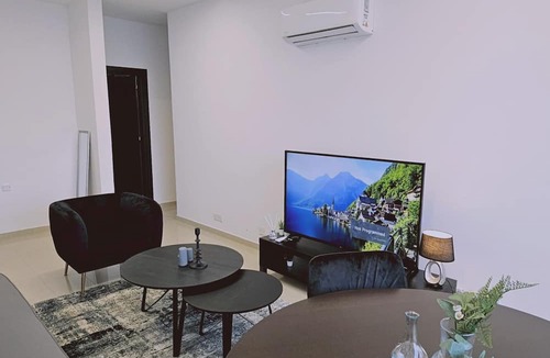 City Centre Apartment | 104 NIC - 303 Stay Cosmo City Suite