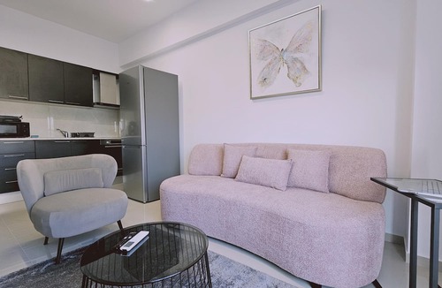 City Centre Apartment | 104 NIC - 402 Stay Cosmo City Suite