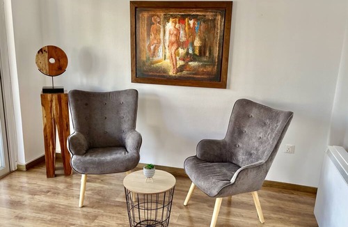 Neapolis Apartment | Modern, Spacious 3BR Apartment just 350 meters to the Beach & Restaurants