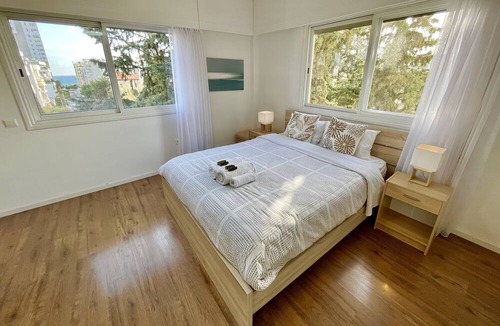 Neapolis Apartment | Modern, Spacious 3BR Apartment just 350 meters to the Beach & Restaurants