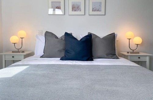 Strovolos Apartment | Phaedrus Living: Modern City Flat Strovolos 201
