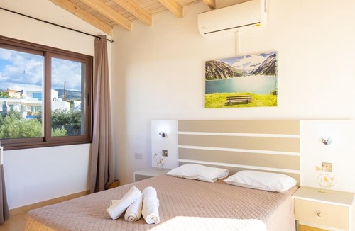 Peyia Town Villa | Villa Sunlove in Peyia