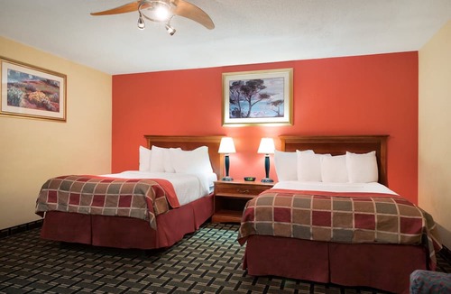 Springfield Hotel | Baymont by Wyndham Springfield IL