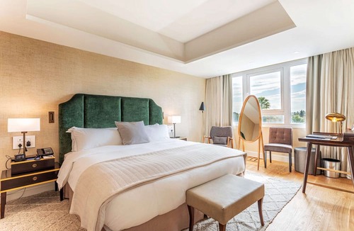 Egkomi Hotel | Hilton Nicosia