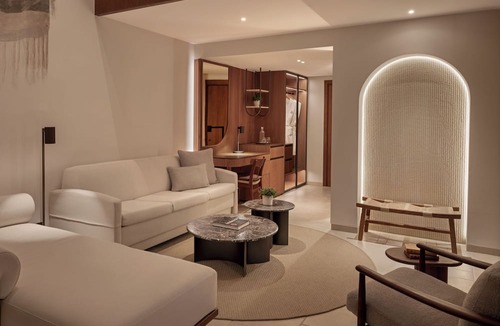 Paphos Hotel | Elysium