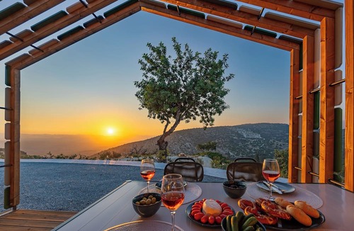 Peristerona Cabin | Seaview Wooden Cabin With Jacuzzi