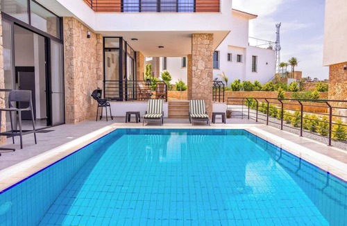 Agios Nikolaos Villa | Charming 3-bedroom villa with fitness room and AC in Agios Nikolaos