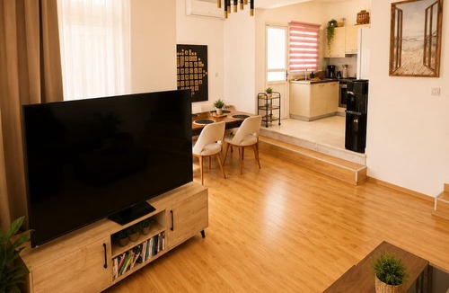Kyrenia Apartment | Kyrenia Beachfront 2 Bedroom Apartment