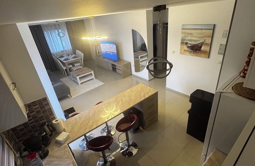 Kyrenia Apartment | Modern 2-Bedroom Apartment in Girne - AC, Comfort & Great Location