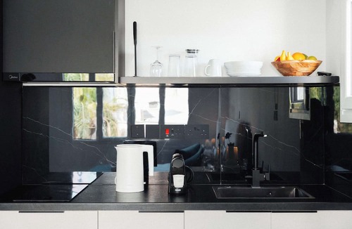 Neapolis Apartment | Modern Central Studio Walk to Beach & Dining