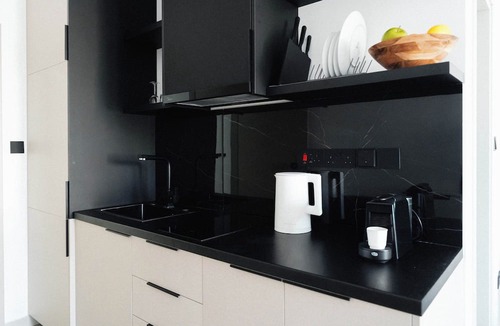 Neapolis Apartment | Modern Central Studio Walk to Beach & Dining