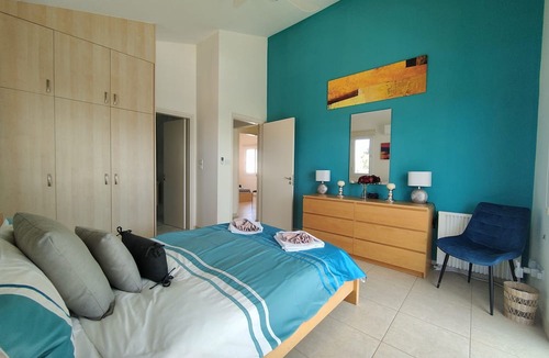 Ayia Marina Chrysochous Villa | Luxury 2 bedroom Villa with Heated* Pool. n