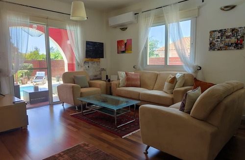 Ayia Marina Chrysochous Villa | Luxury 2 bedroom Villa with Heated* Pool. n