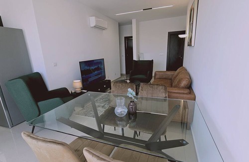 City Centre Apartment | STAY Cosmo City Suite 501