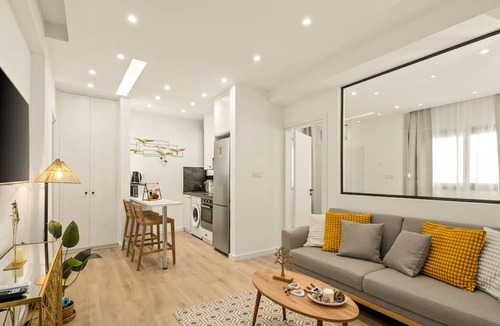 Larnaca City Centre Apartment | Lazuli Hermes Apartments