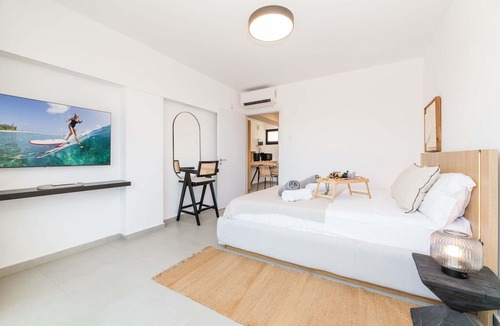 Larnaca Apartment | Finikoudes Marina View 202 - Charming Larnaca Centre Getaway