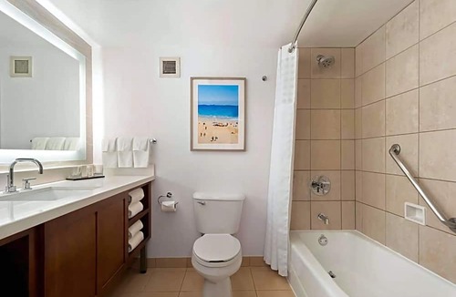 Anaheim Resort Hotel | Enjoy Theme Park Proximity - 2 Spacious Suites Near Attractions. Pets Allowed!