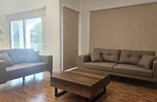 City Centre Apartment | STAY Hydra Comfort Apartment
