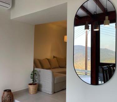 Politiko House | Ktima Terra, Mountain Retreat with Private Jacuzzi