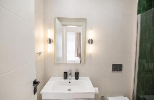 Karsiyaka Apartment | Abodos Aqualina D2/1 Fm