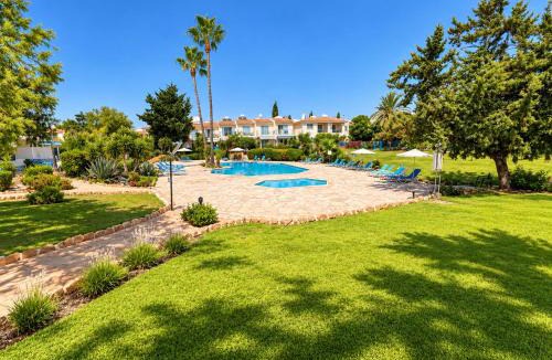 Universal House | Paradise Gardens Villa 30 - Pool & Private Terrace