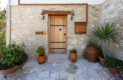 Kalavasos Hotel | Kristy's cottage