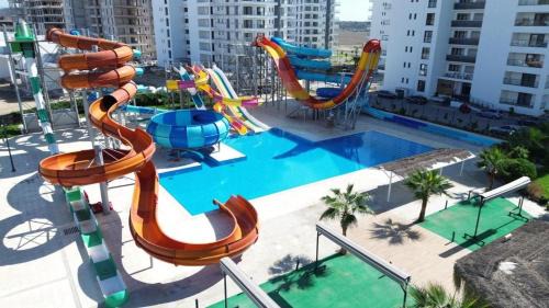Dherynia Apartment | Pool View 1 Bedroom Apartment in Caesar Blue