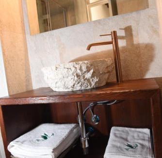 Agios Athanasios Apartment | Old stone House Retreat