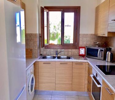 Kouklia Apartment | Theseus Village - 2 Bed Apartment with Pool View, Aphrodite Hills