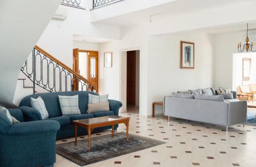 Choirokoitia Villa | Mountain view 6 bed mansion with Private Padel Court, Pool & Gym