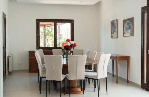 Choirokoitia Villa | Mountain view 6 bed mansion with Private Padel Court, Pool & Gym