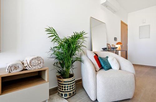 Universal Apartment | The Ariad - By VICHY Holidays