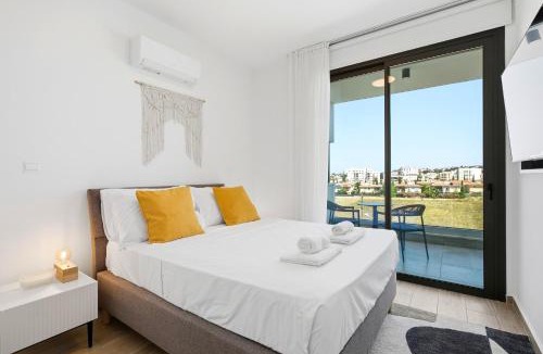 Universal Apartment | The Ariad - By VICHY Holidays