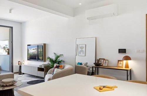 Universal Apartment | The Ariad - By VICHY Holidays