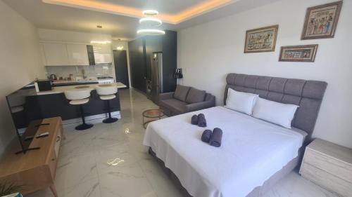 Yeni Bogazici Apartment | Modern-Lux Studio in Northern Cyprus, Famagusta