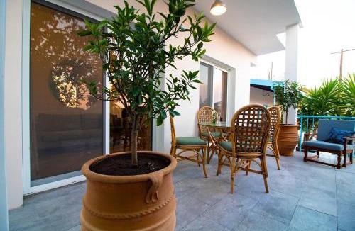 Vasa Koilaniou House | The Orangerie Mountain Village House